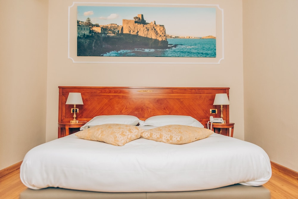 STANDARD, DOUBLE OR TWIN BED