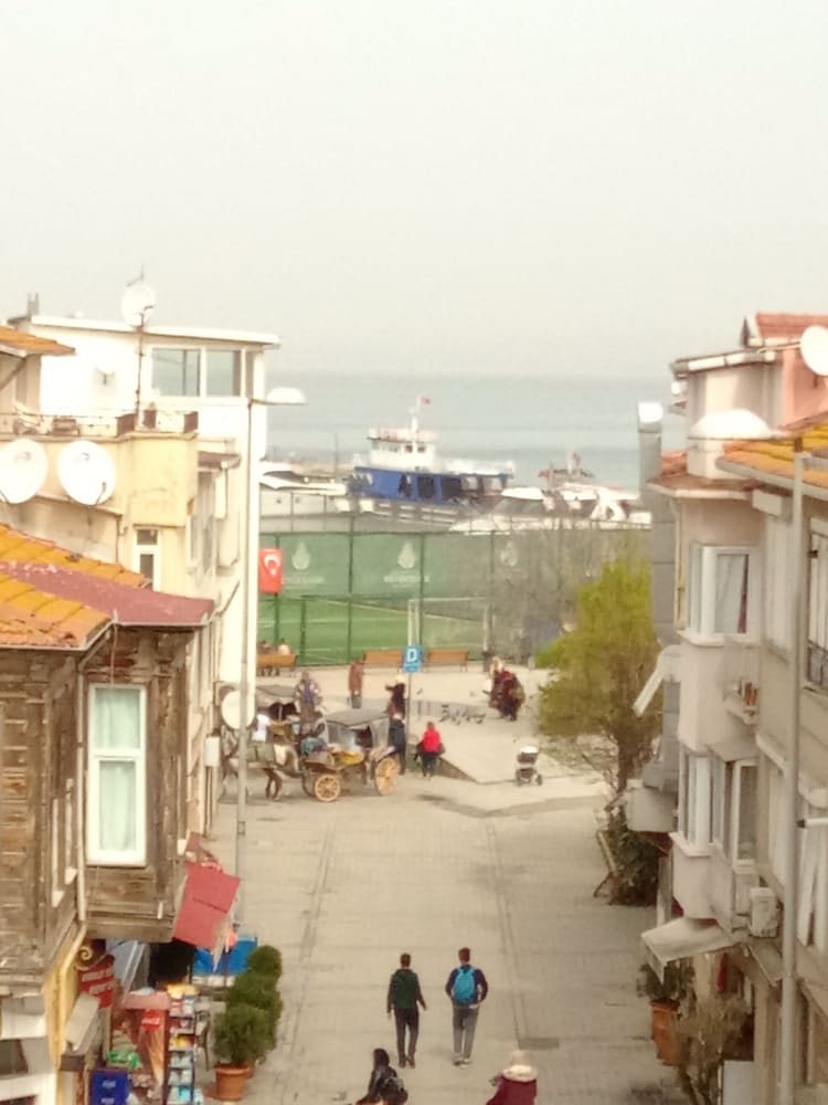 Selanikli Pansiyon Heybeliada 46/52