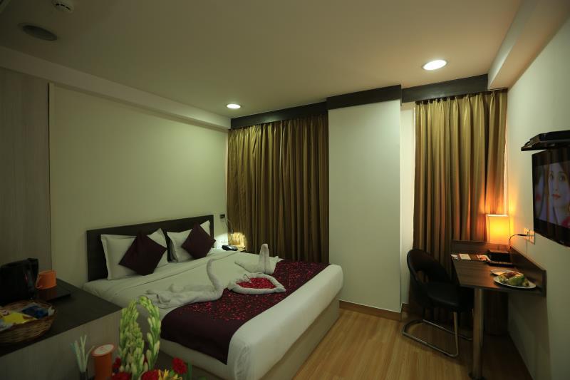 OYO Rooms Noida Sector 62 16/73