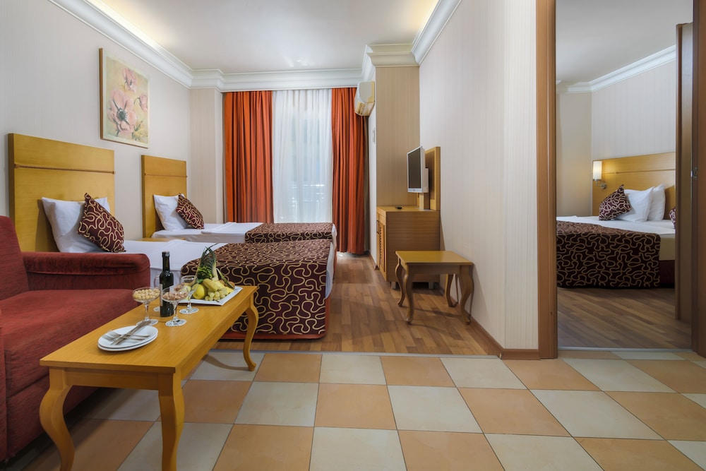 Alaiye Resort & Spa Hotel 9/50