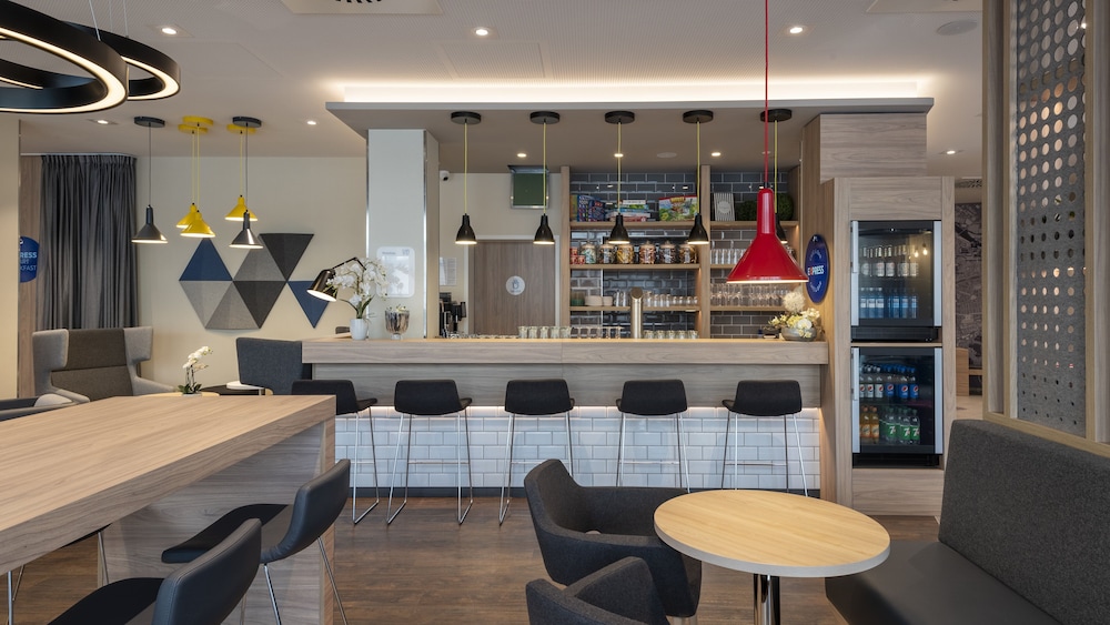 Holiday Inn Express Offenbach 44/68