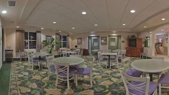Holiday Inn Express Hotel Suites Plant City 50/70