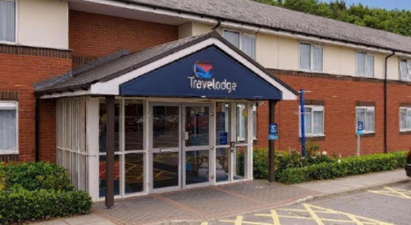 Travelodge Wakefield Woolley Edge M1 Northbound 1/20