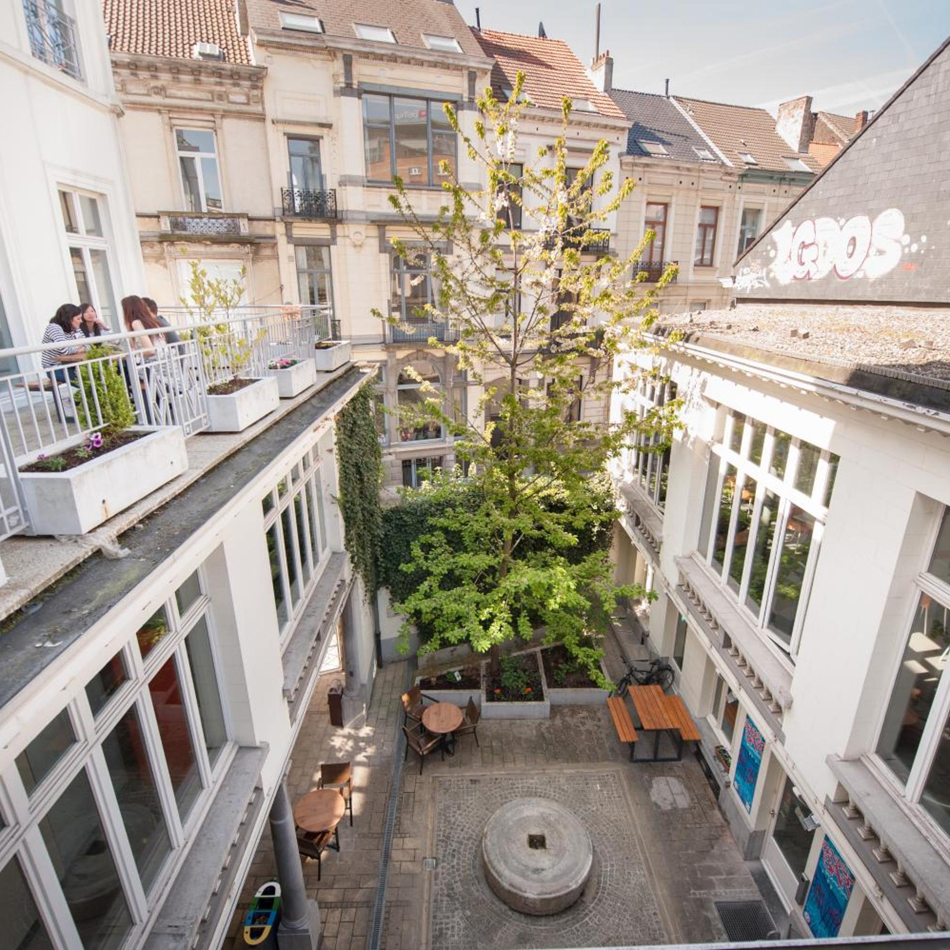 Jacques Brel Youth Hostel 2/48