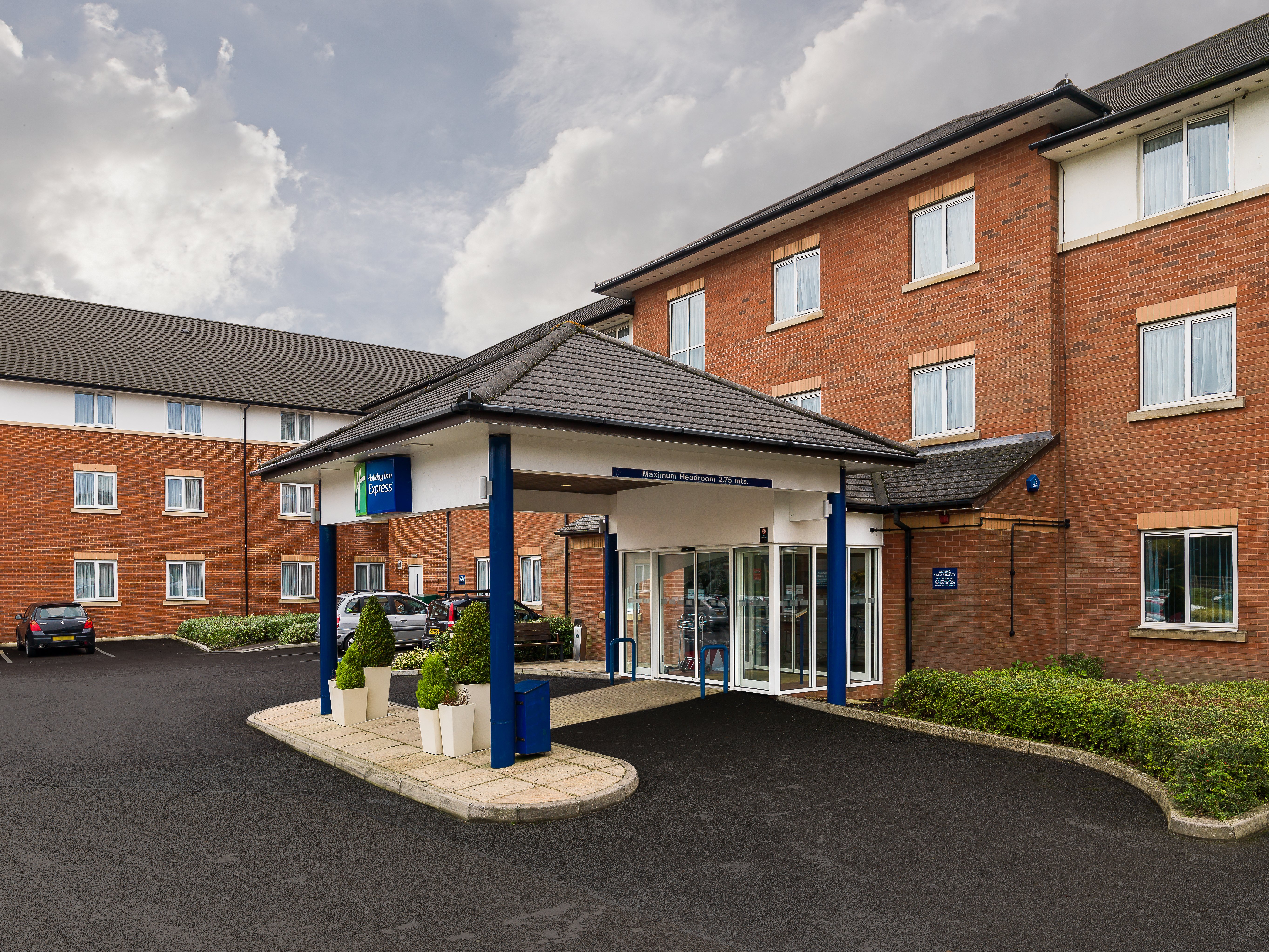 Holiday Inn Express Gatwick Crawley 39/50