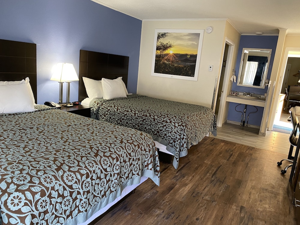 Beacon Inn and Suites 16/40
