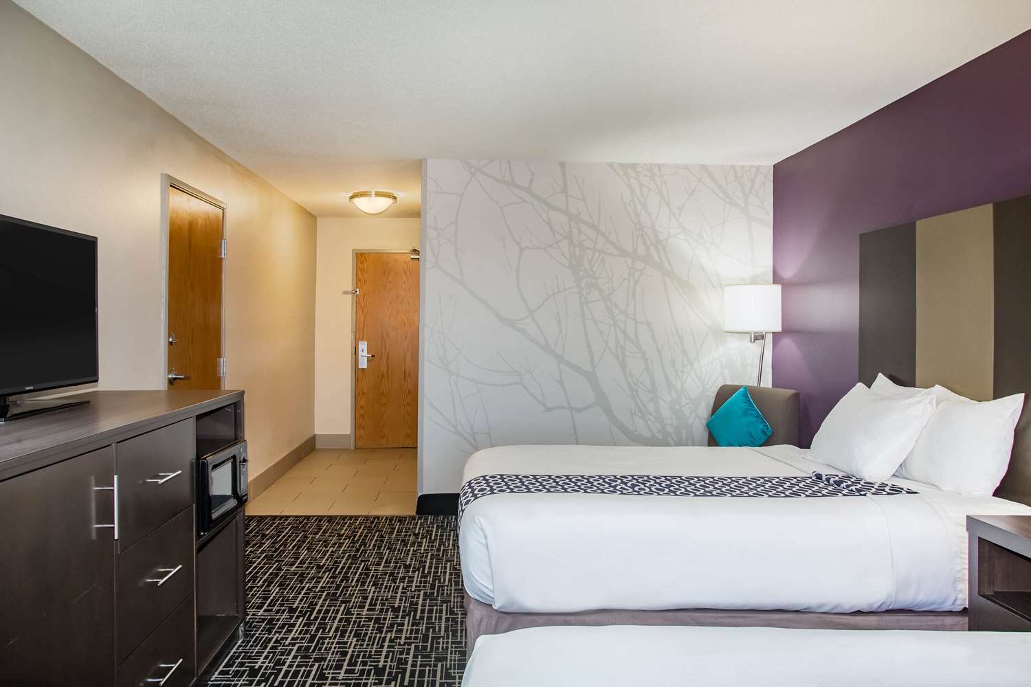 La Quinta Inn & Suites by Wyndham Pontoon Beach 11/37
