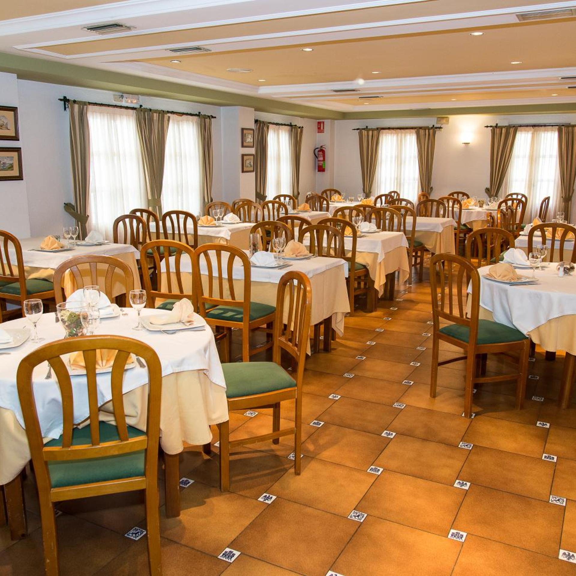 Hotel Rey Don Jaime 42/55