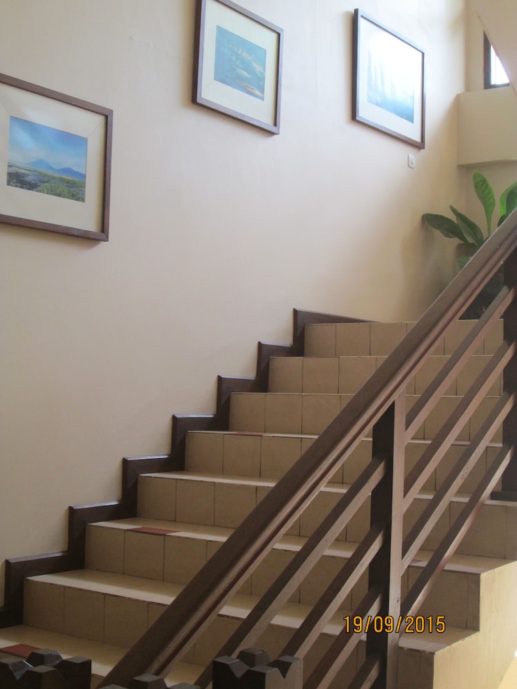 Tetirah Boutique Hotel Salatiga 12/23