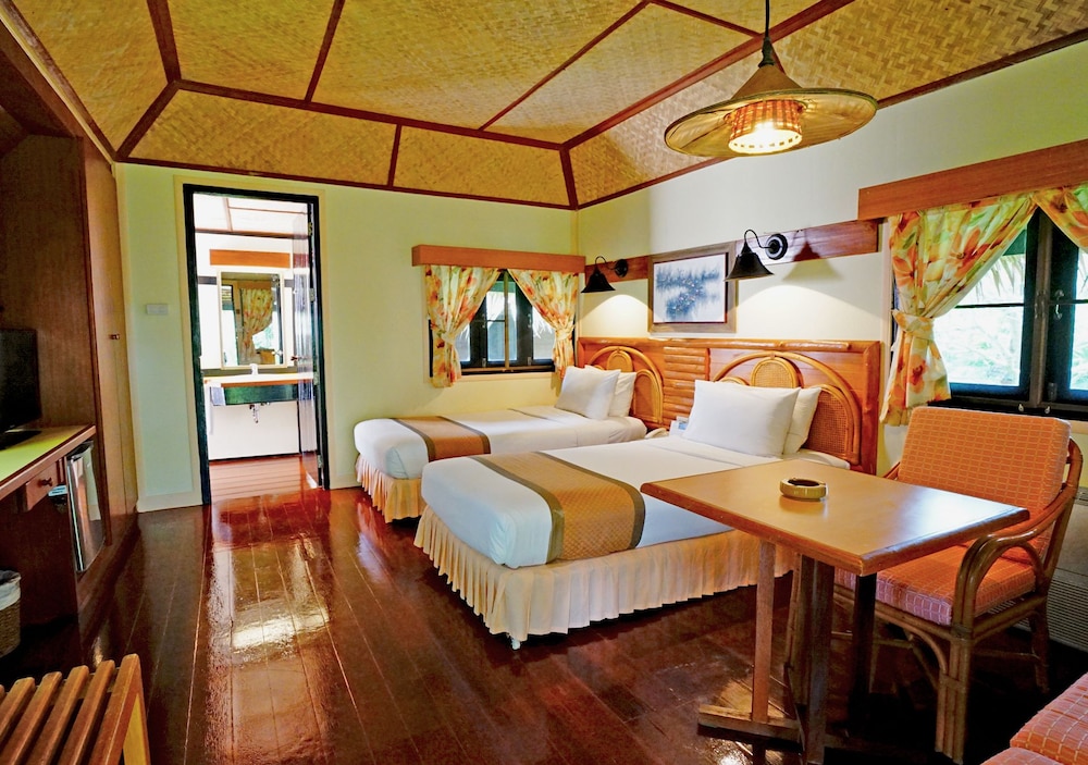 SUNSET VILLAGE BEACH RESORT 9/50