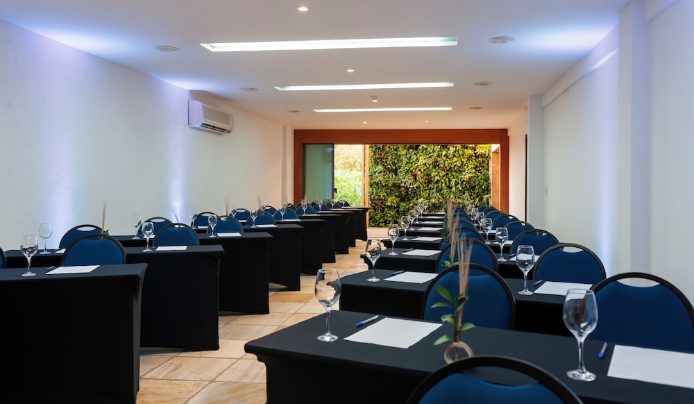 Hotel Pontal de Ubu 38/48
