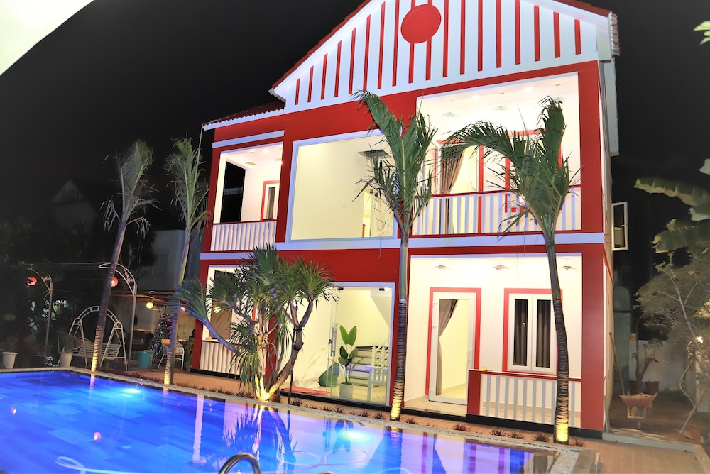 Red House Homestay 9/70