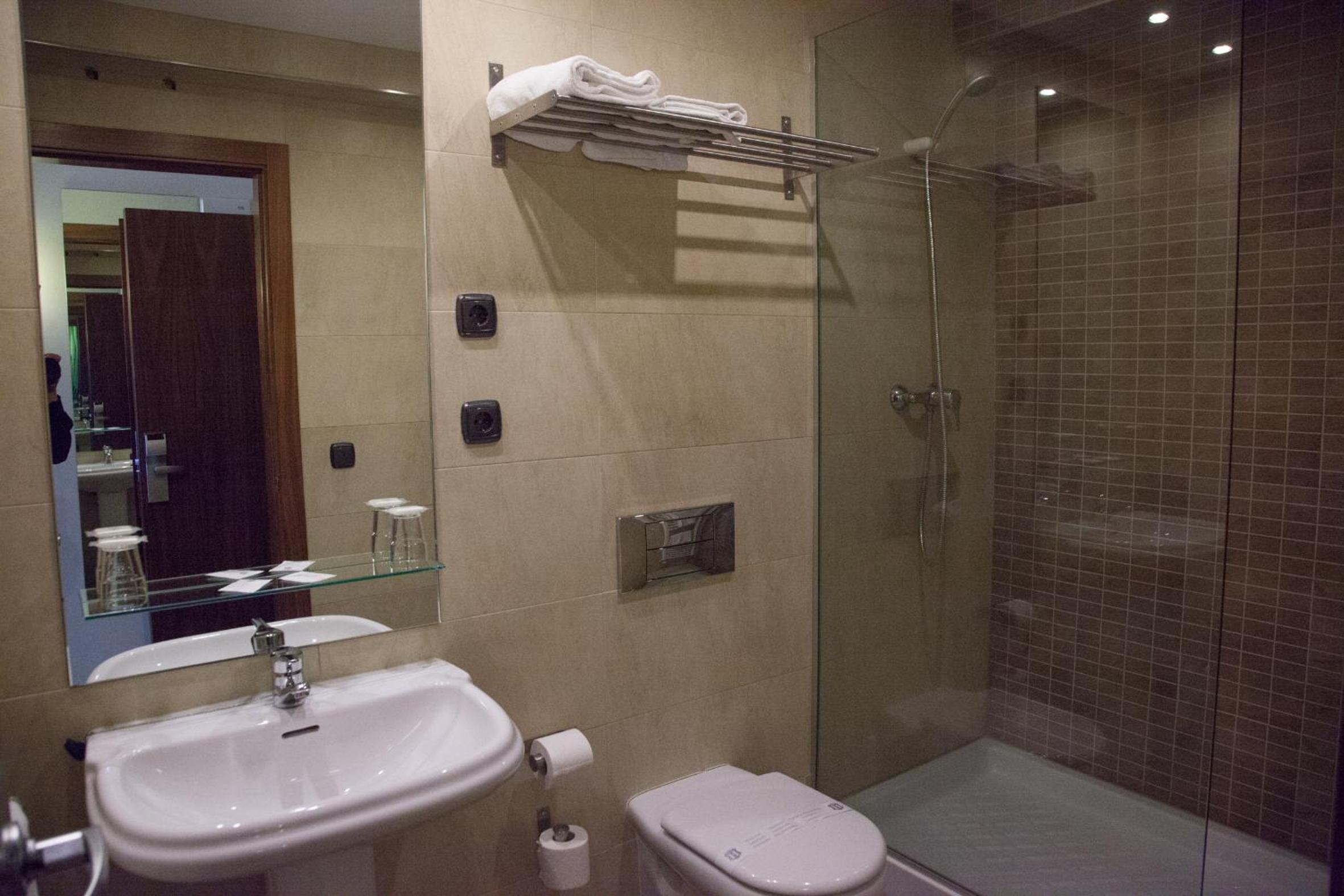 Hotel Izelai 19/25