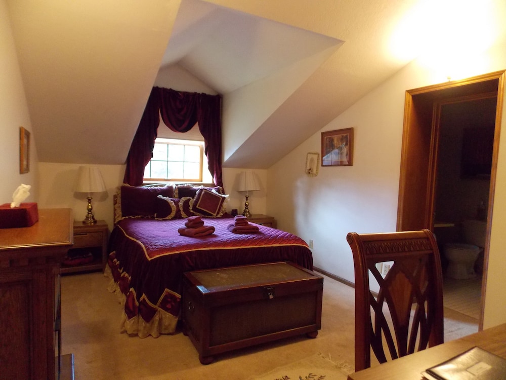 7 Gables Inn Suites 10/50
