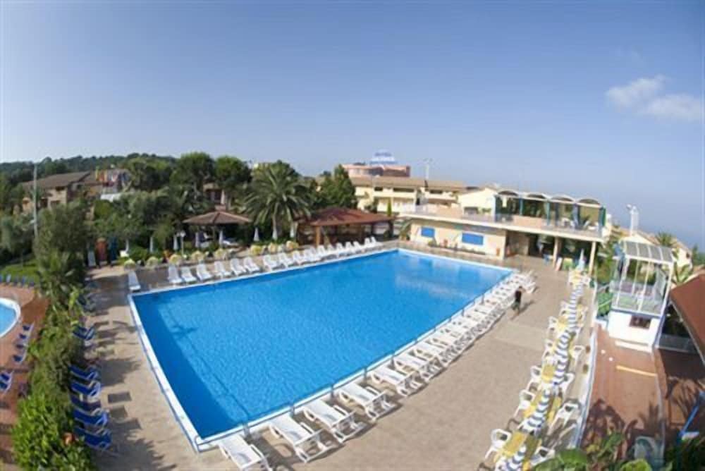 Village Club La Pace 18/18