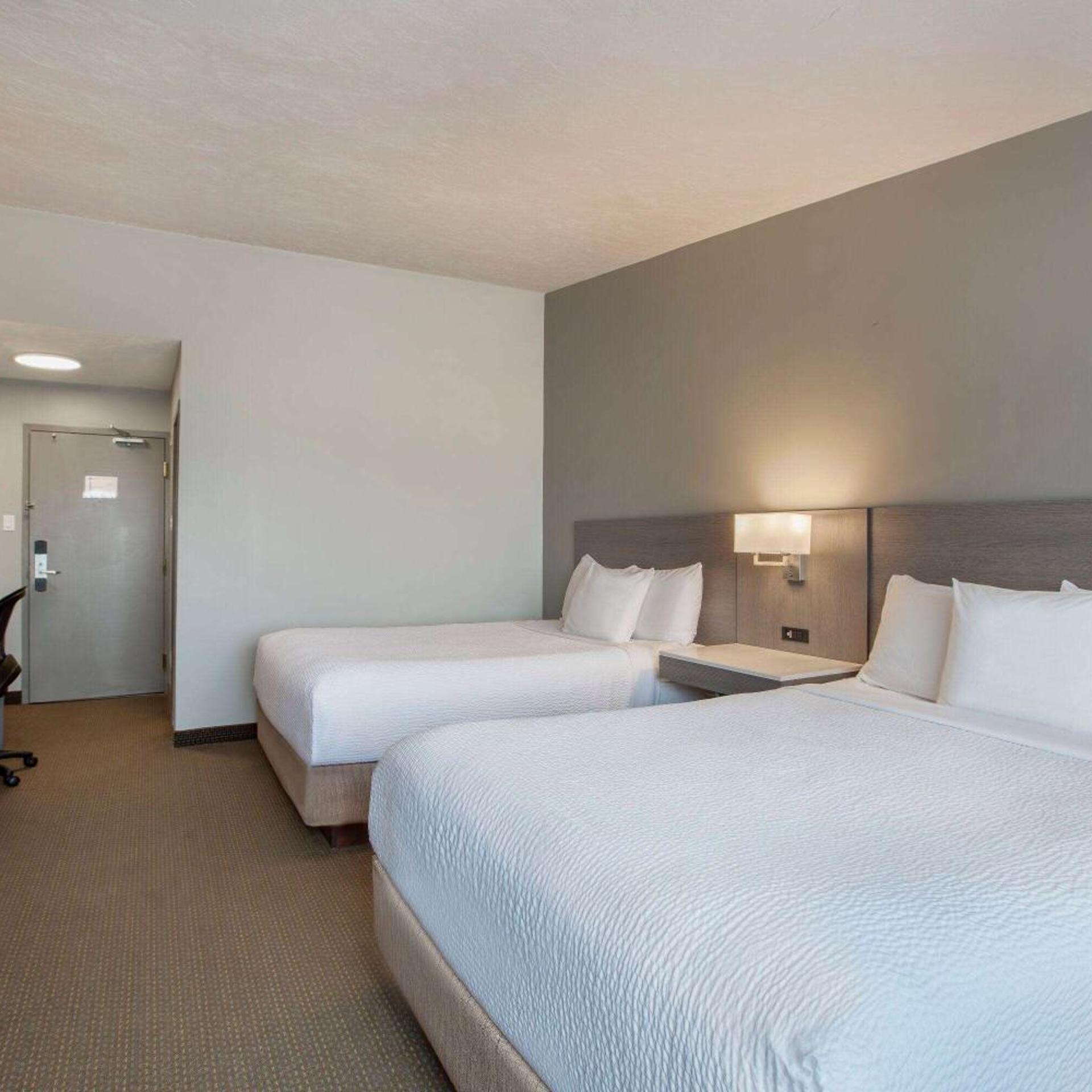 Room, Queen Bed, Exterior Entrance, Ground Floor