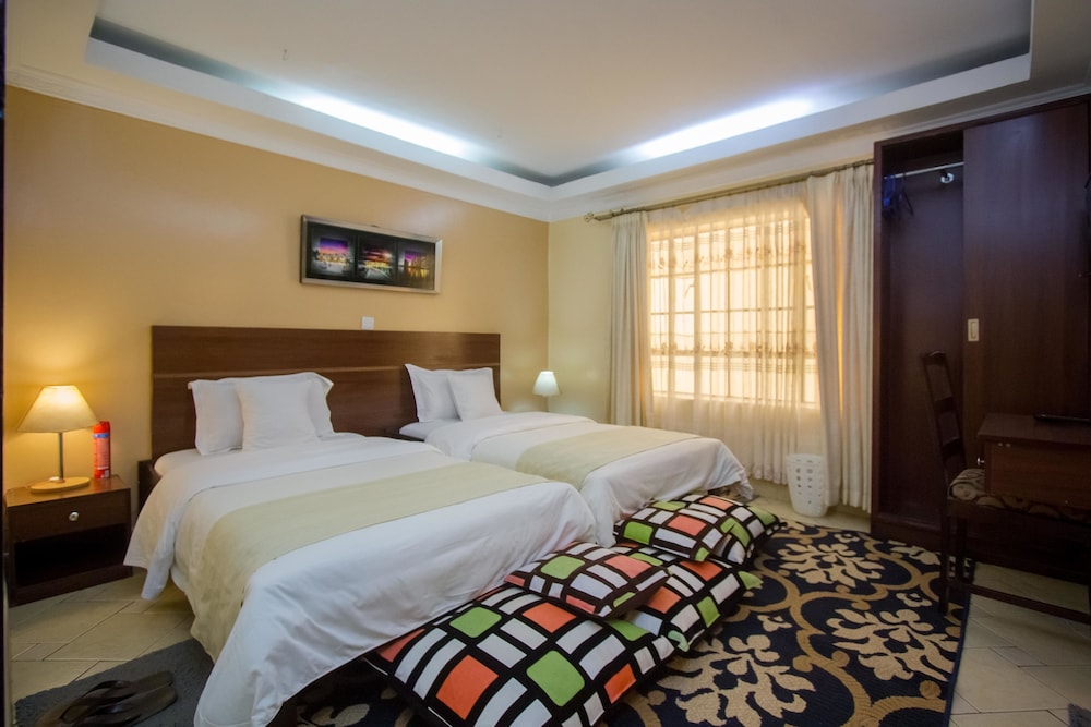 Capital Heights Hotel 15/65