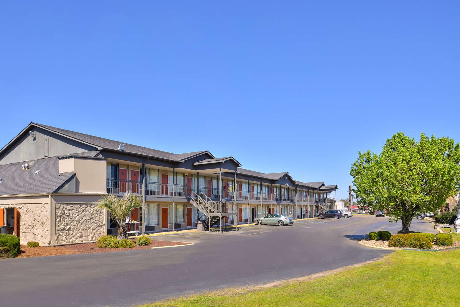 Americas Best Value Inn-West Monroe 8/9