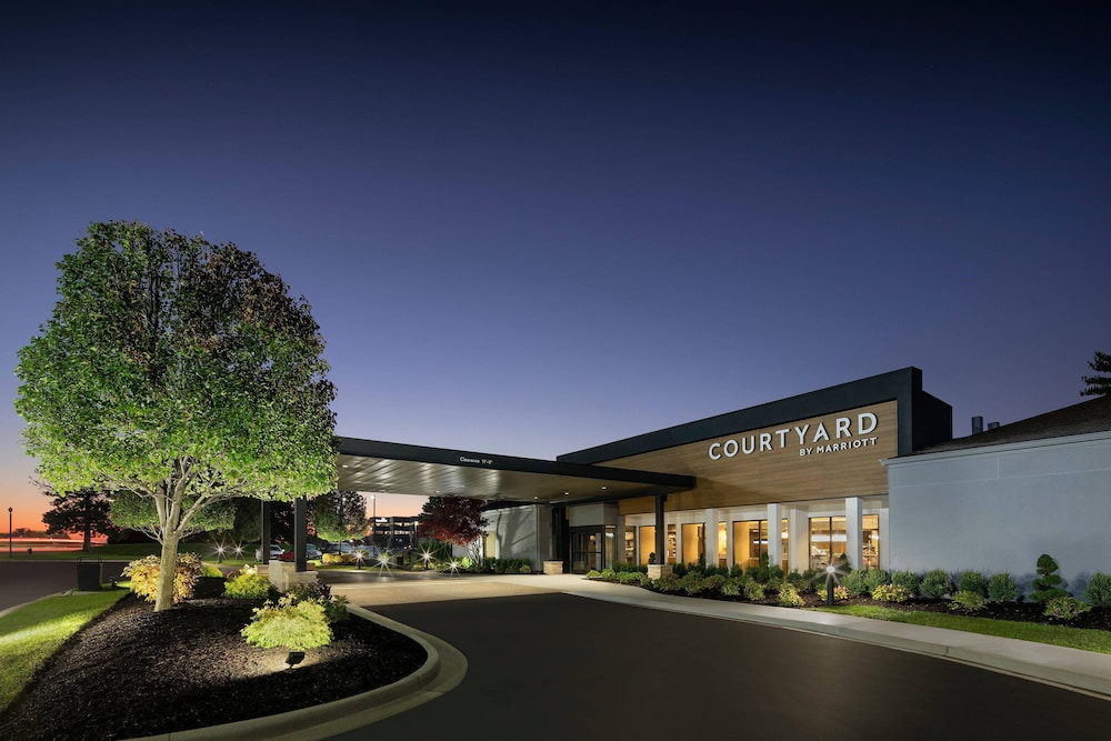 Courtyard by Marriott Southfield 1/54
