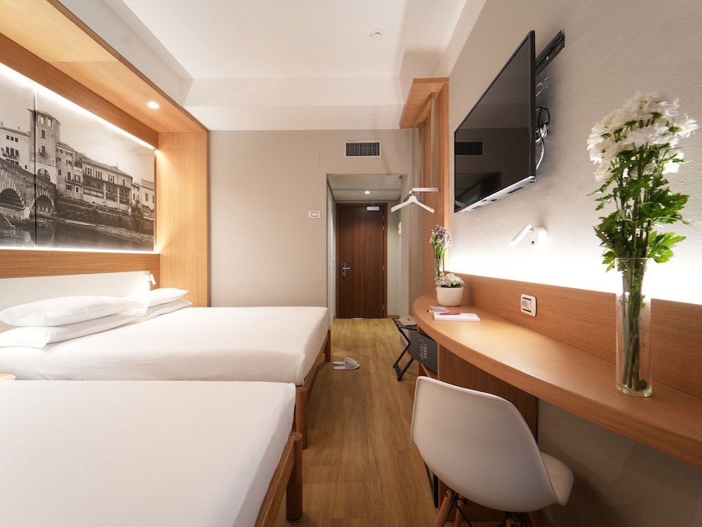 Shg Hotel Verona 18/33