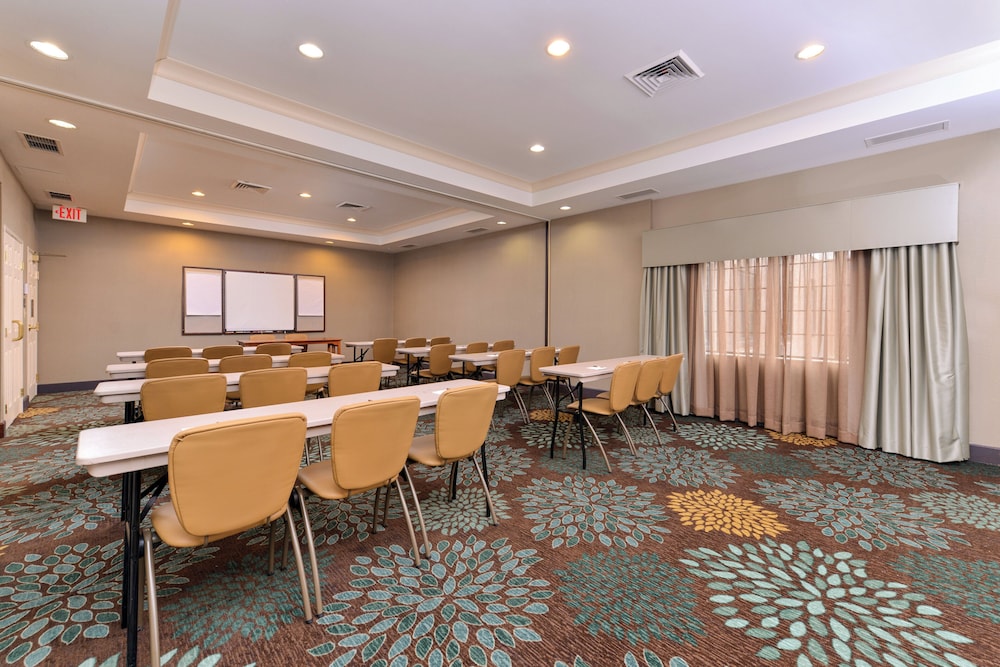 Staybridge Suites O Fallon Chesterfield 37/50