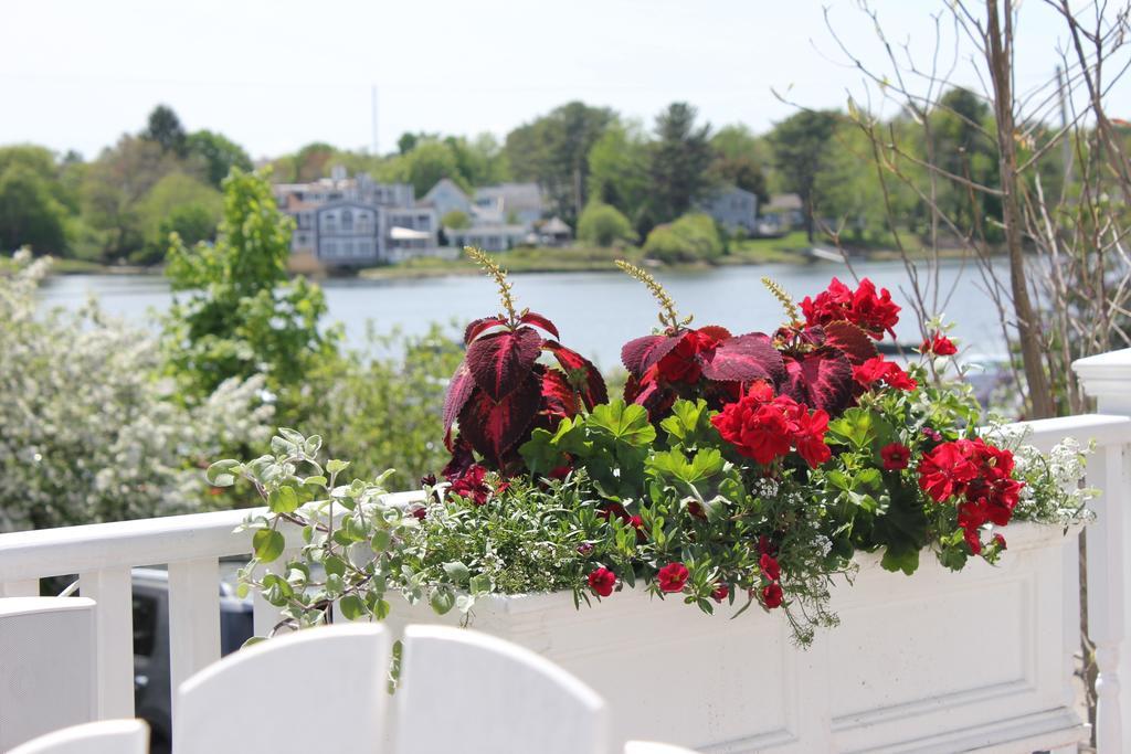 Kennebunkport Inn 24/24