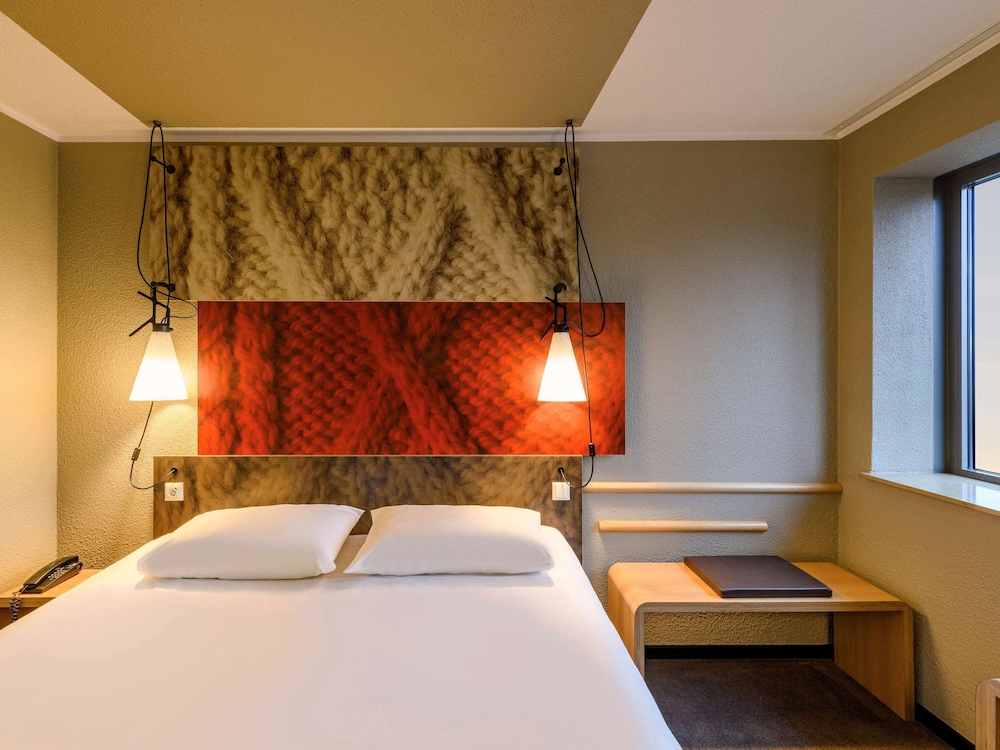 Ibis Zurich City West 36/72