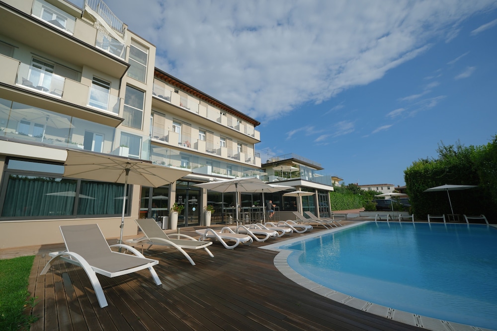 Hotel Palazzo Del Garda (ex Hotel Armony) 6/48