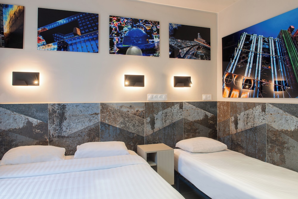 ROOM, TRIPLE