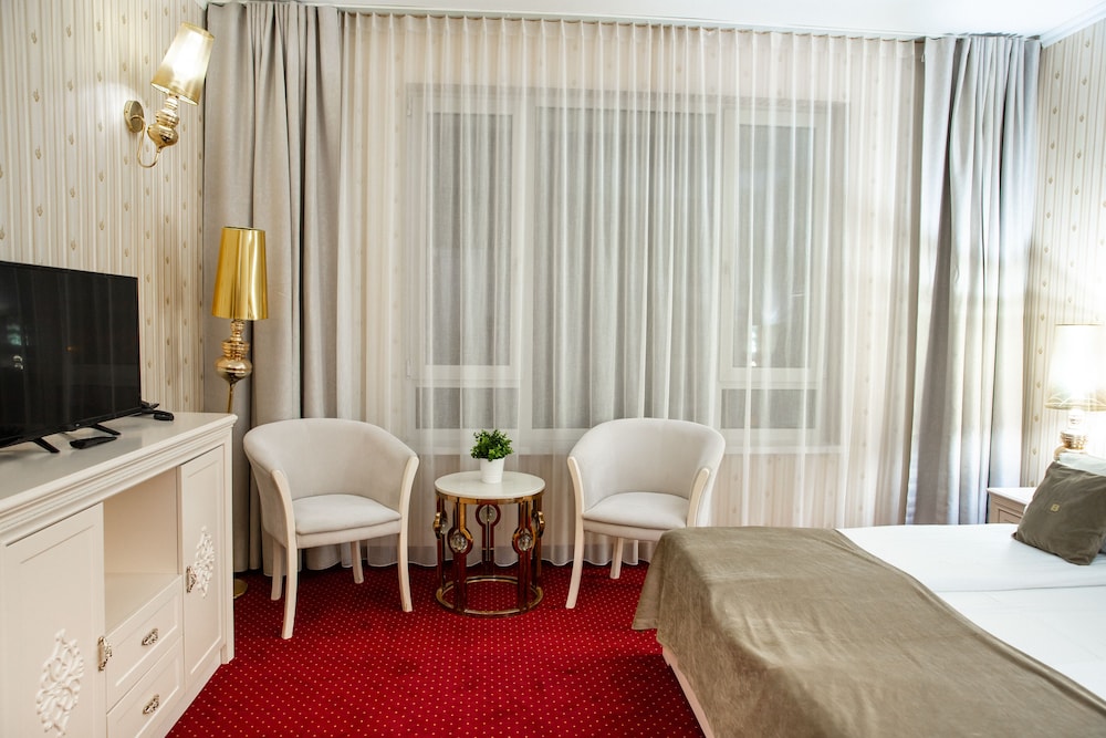 Hotel Carpathia 26/68