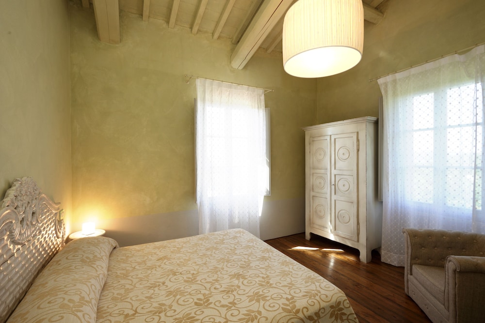Urbino Resort 16/75