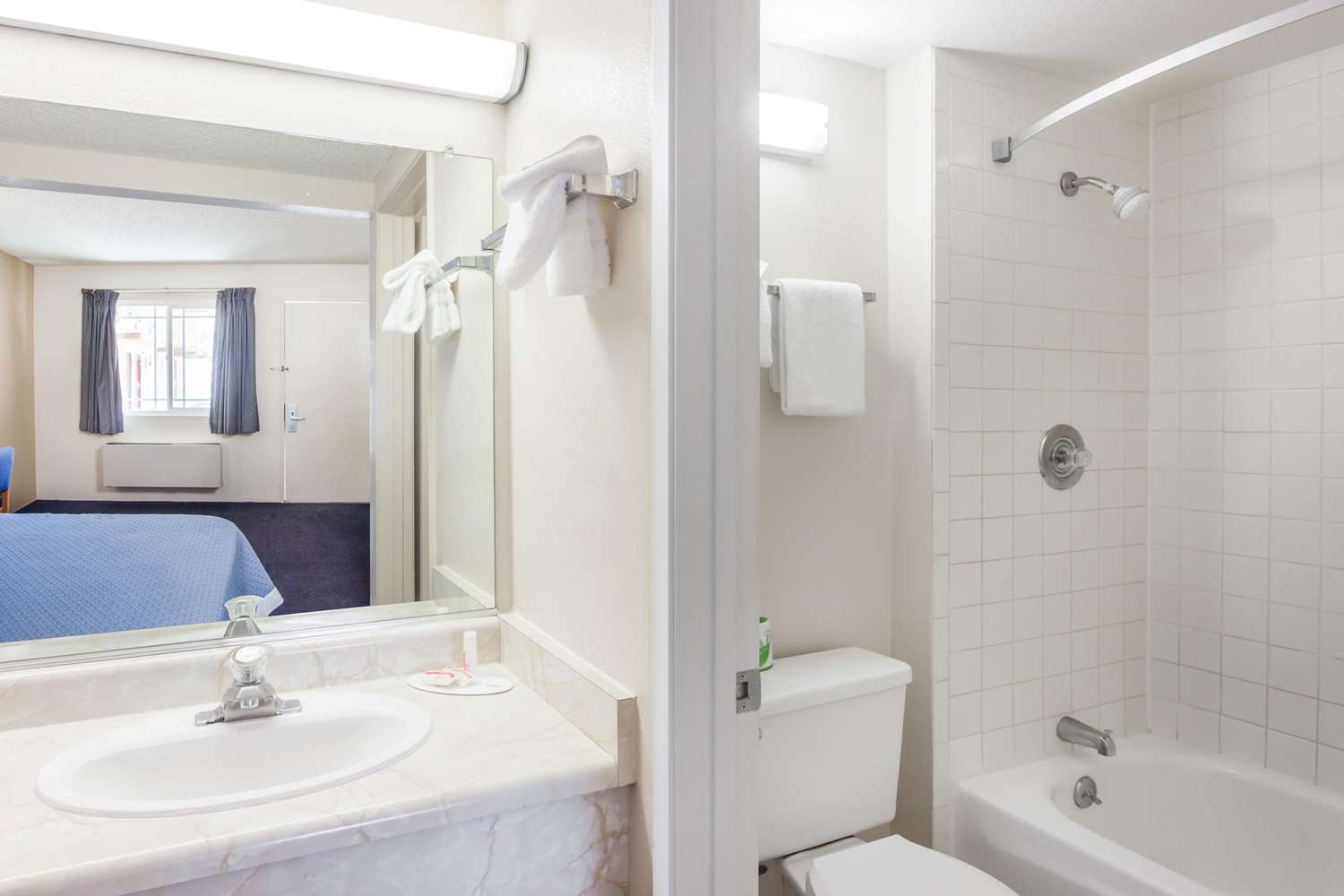 Days Inn by Wyndham Barstow 24/25