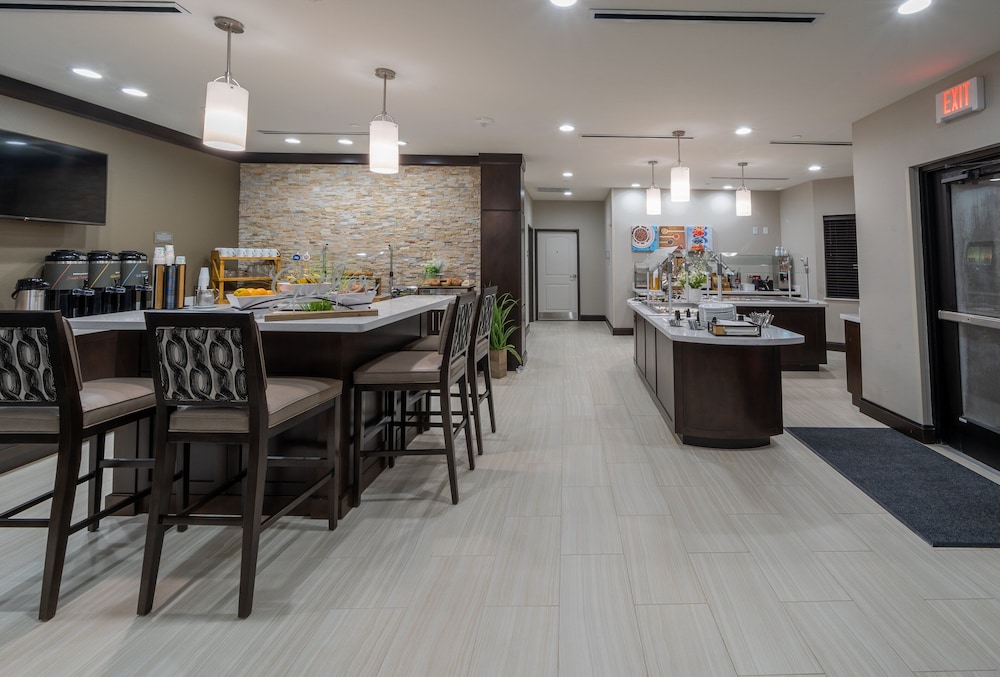 Staybridge Suites Houston East - Baytown 60/76