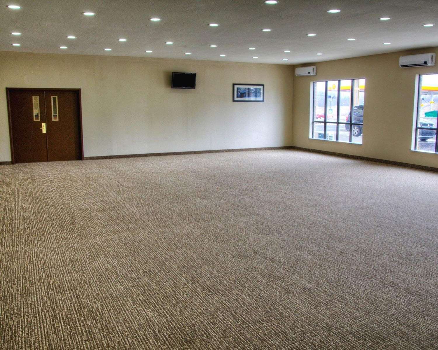 Comfort Suites Plymouth Near Us-30 37/38