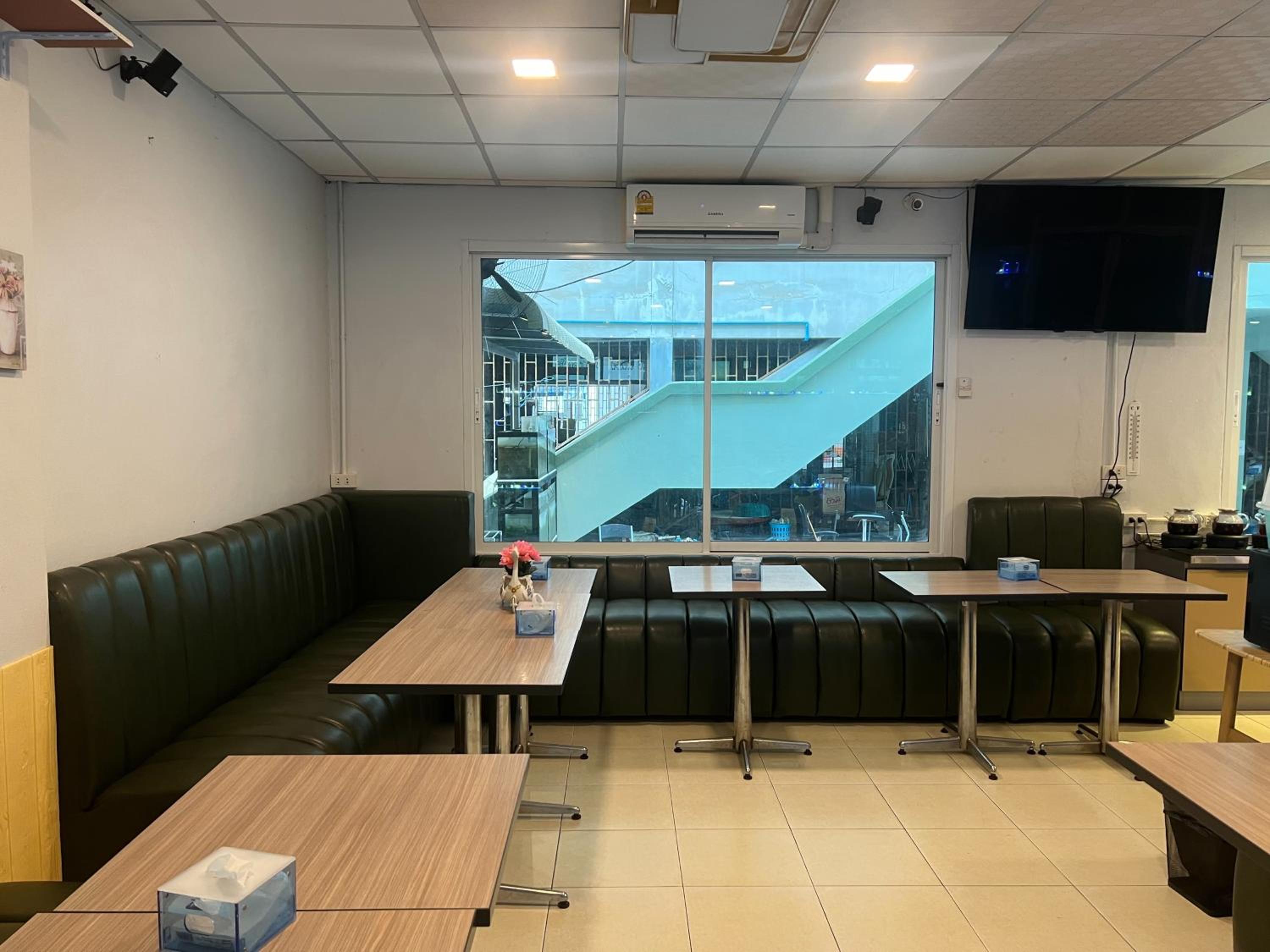 Alongkorn hotel by SB 37/44
