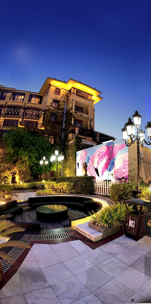 Nanjing Suning Universal Hotel in NANJING