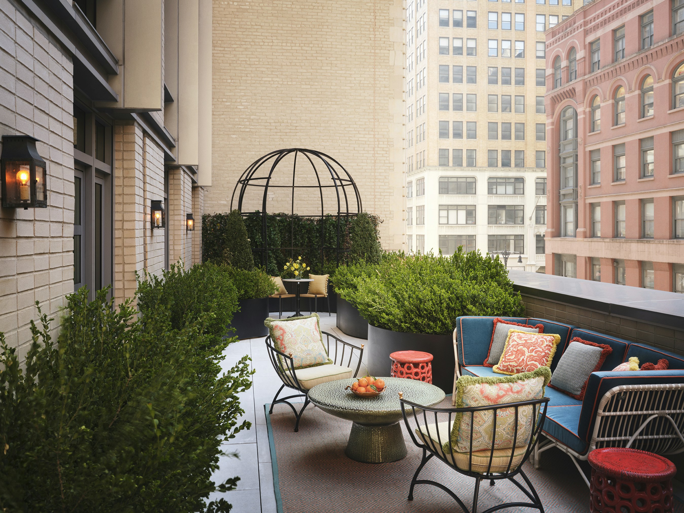 The Fifth Avenue Hotel 47/50