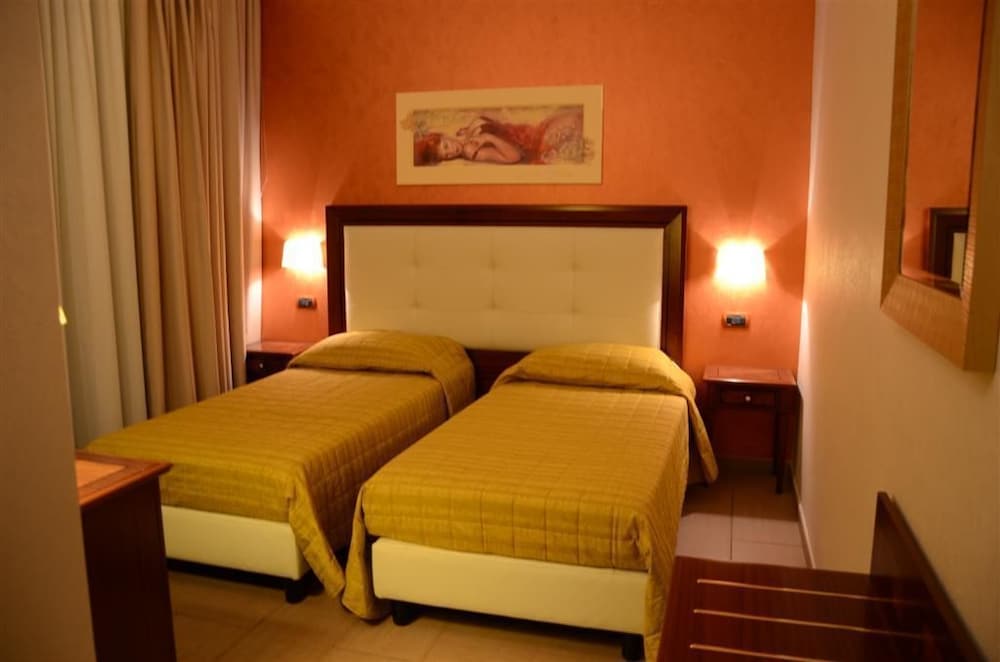 Hotel Flora 60/74