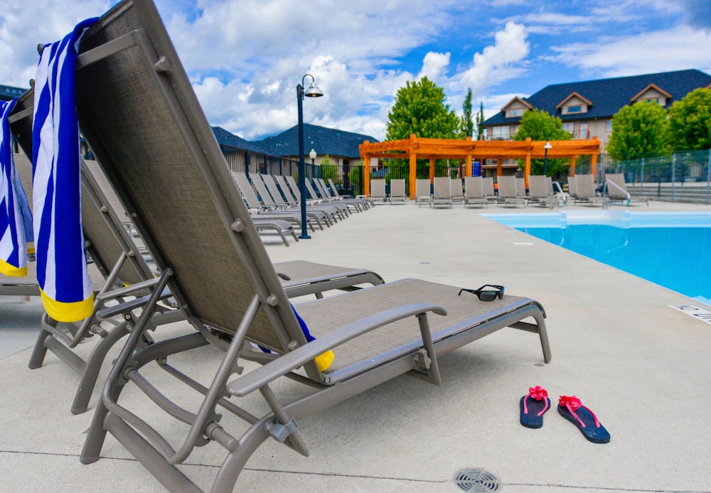 Bighorn Meadows Resort 27/68