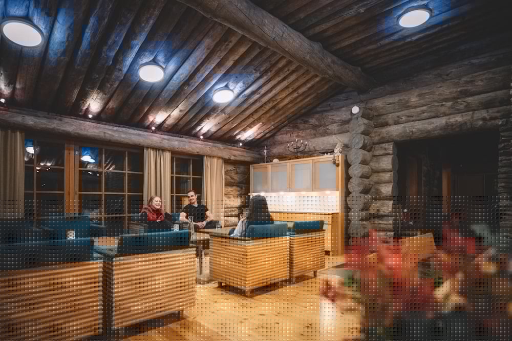 Santa's Hotel Aurora 5/34