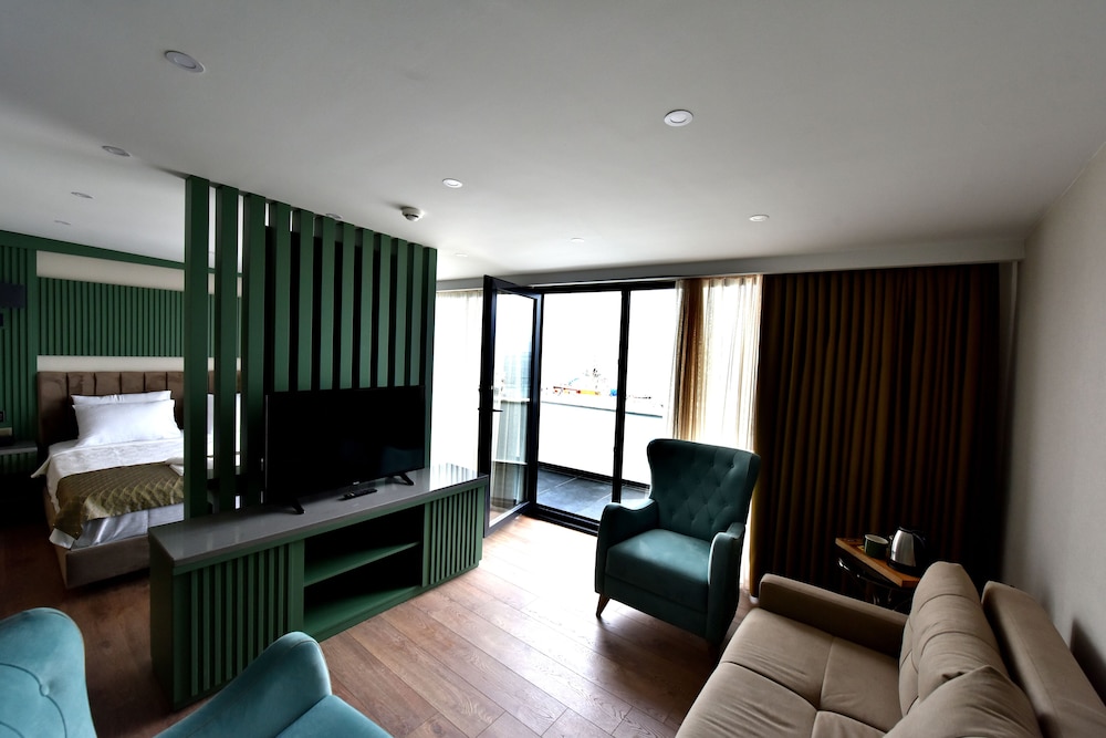 Aspen Hotel Canakkale 13/18
