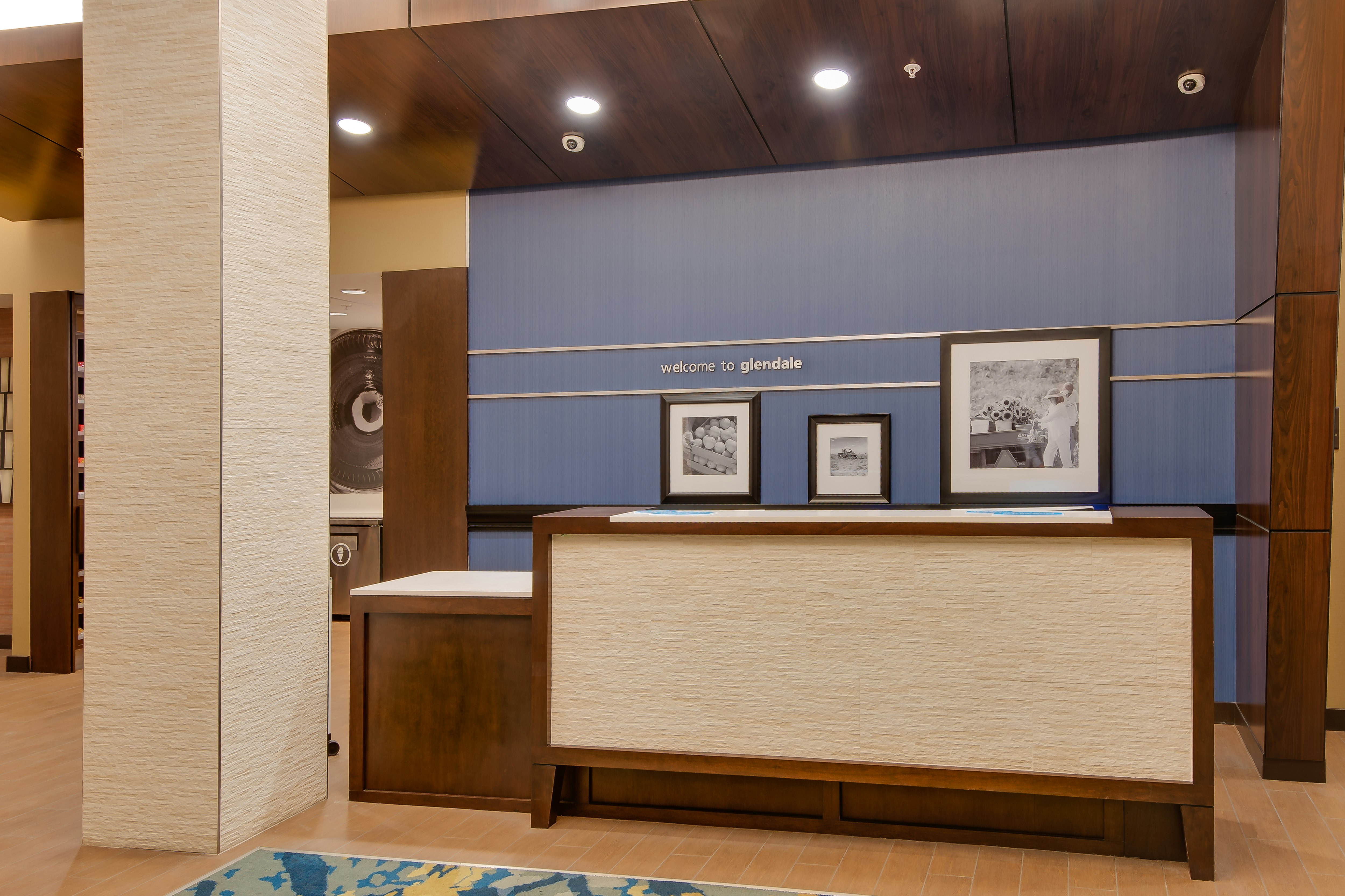 Hampton Inn And Suites Los Angeles Glendale 12/75