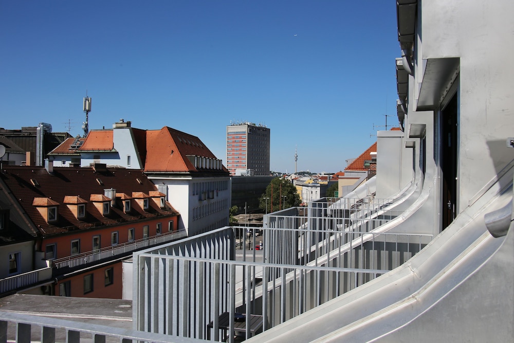 Schiller5 Hotel 34/44