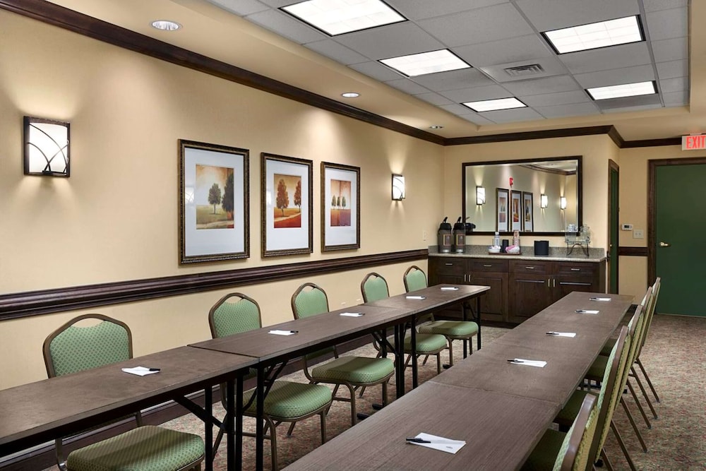 Comfort Inn & Suites Concord (Kannapolis) 39/51