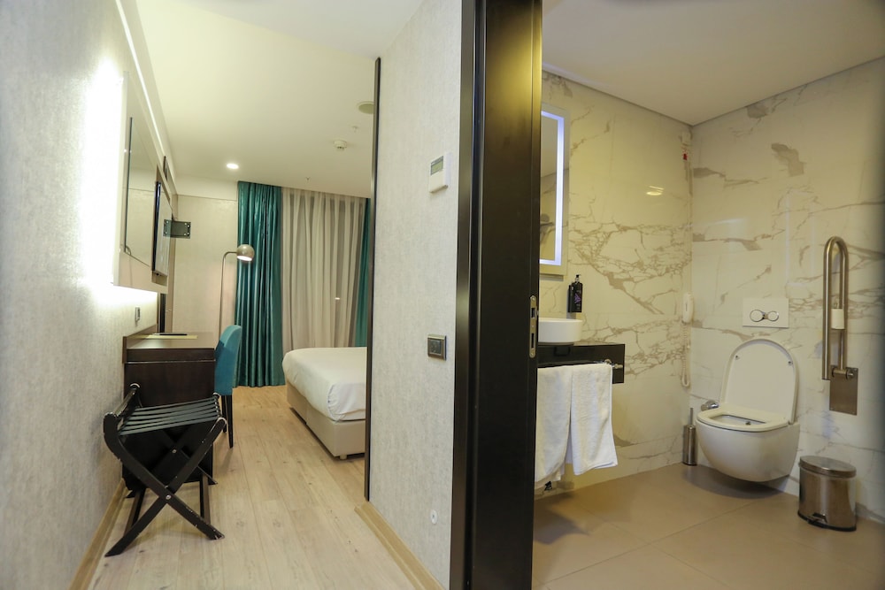 Milord Hotel 45/45