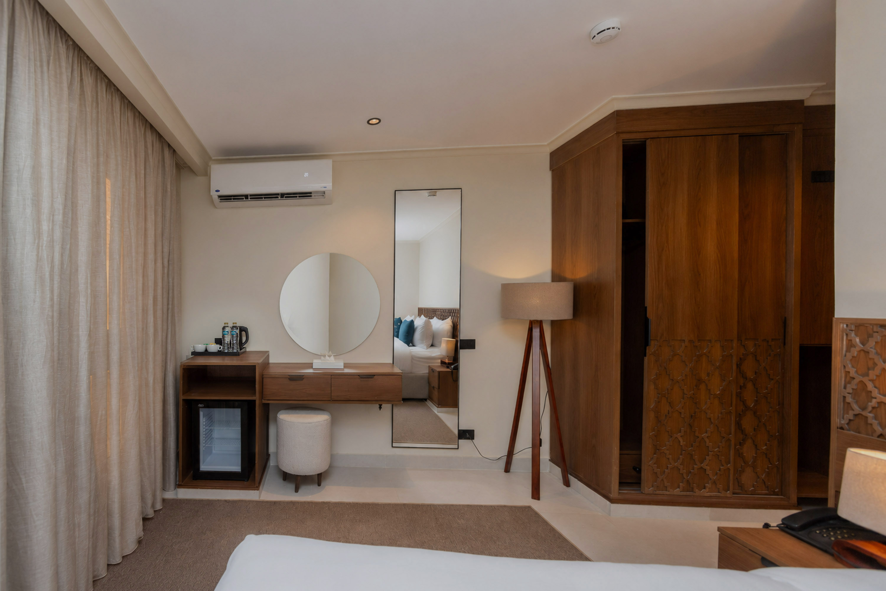 Touring Pyramids Hotel 45/48