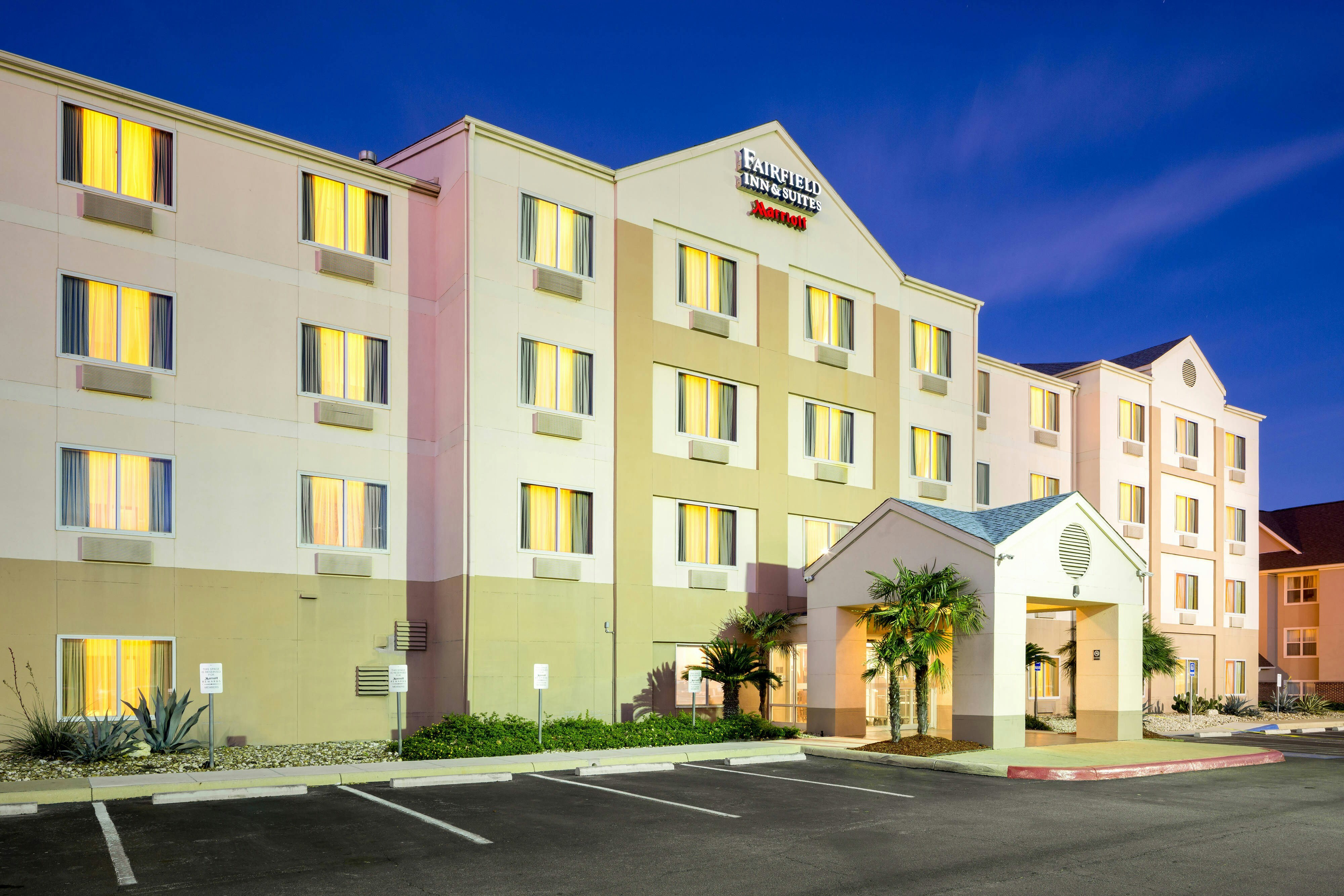 Fairfield Inn & Suites San Antonio Downtown/Market Square 21/22