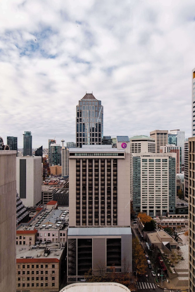 Coast Seattle Downtown Hotel by APA 4/50