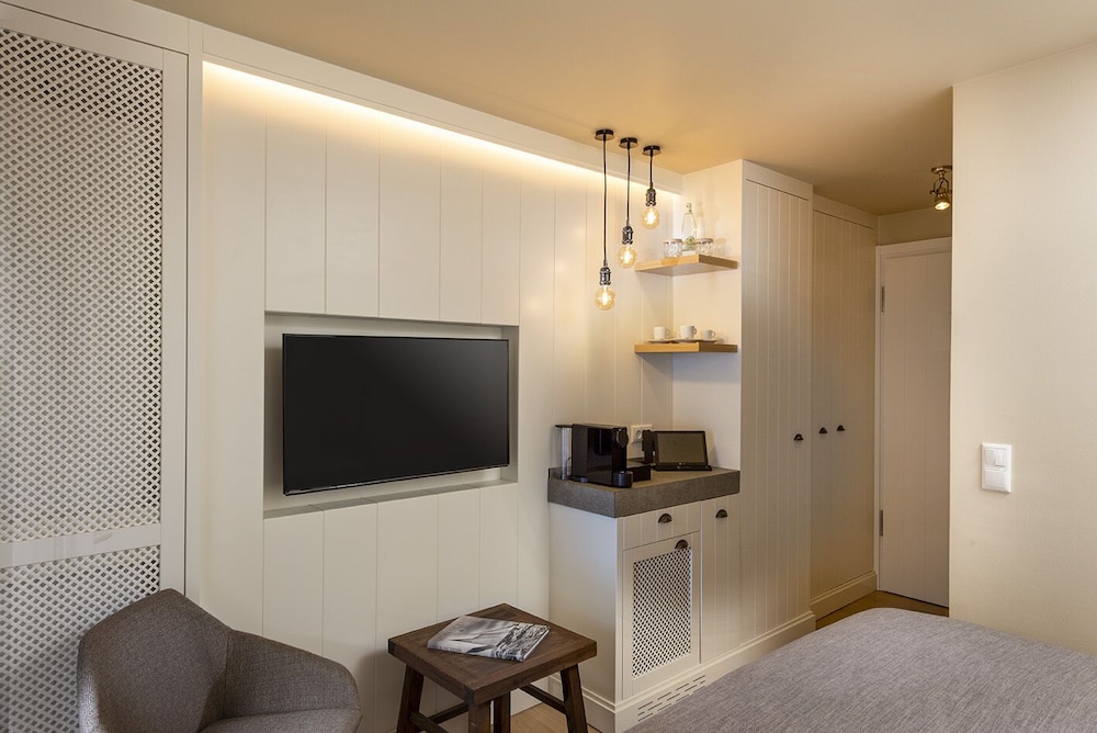 Loev Hotel Rugen 62/70