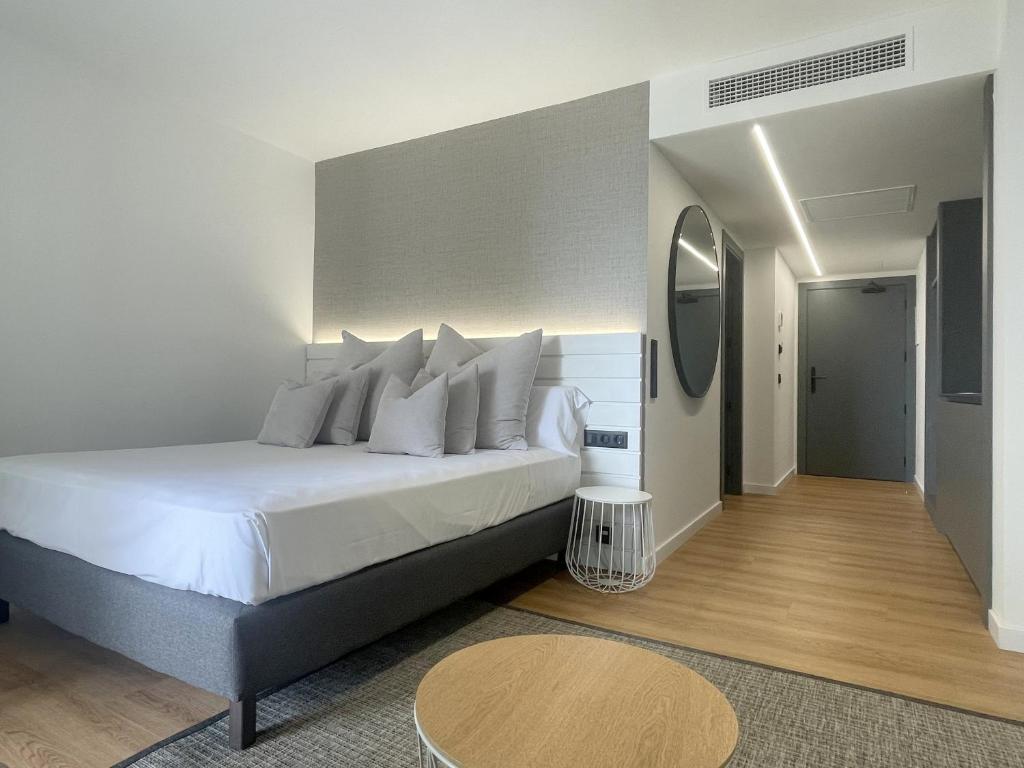 Rentalmar Suites Salou 5/17